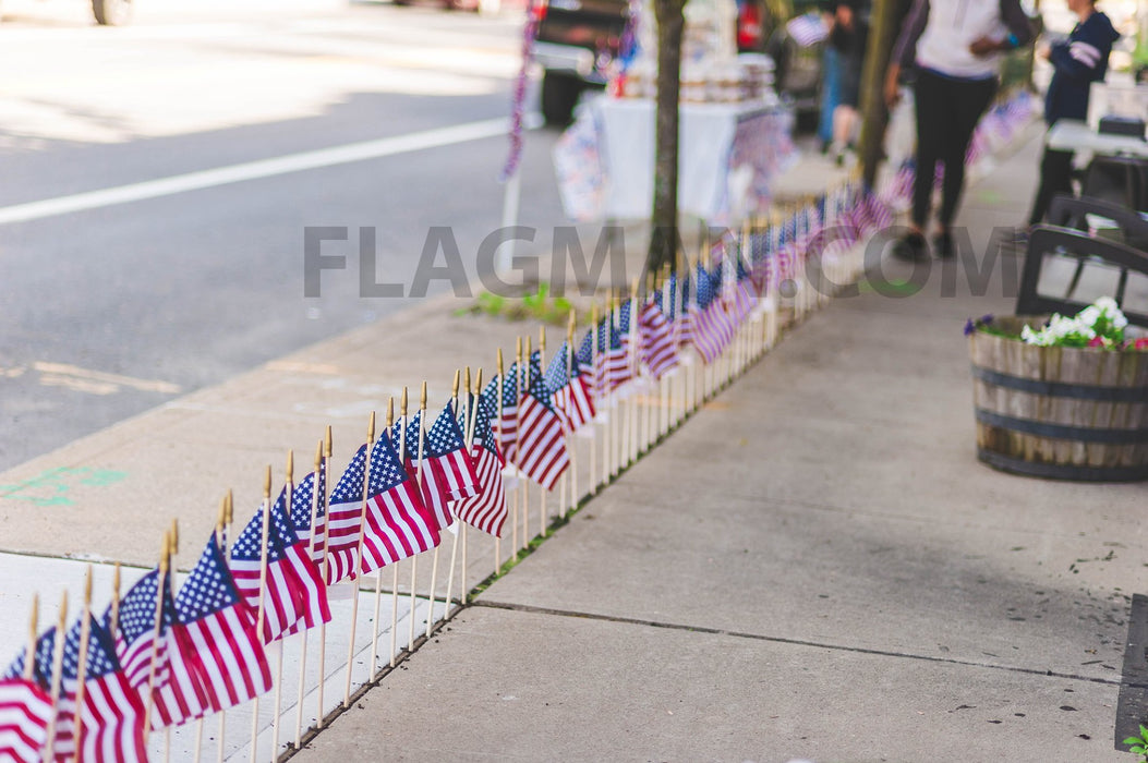 12" x 18" US Cemetery Flag